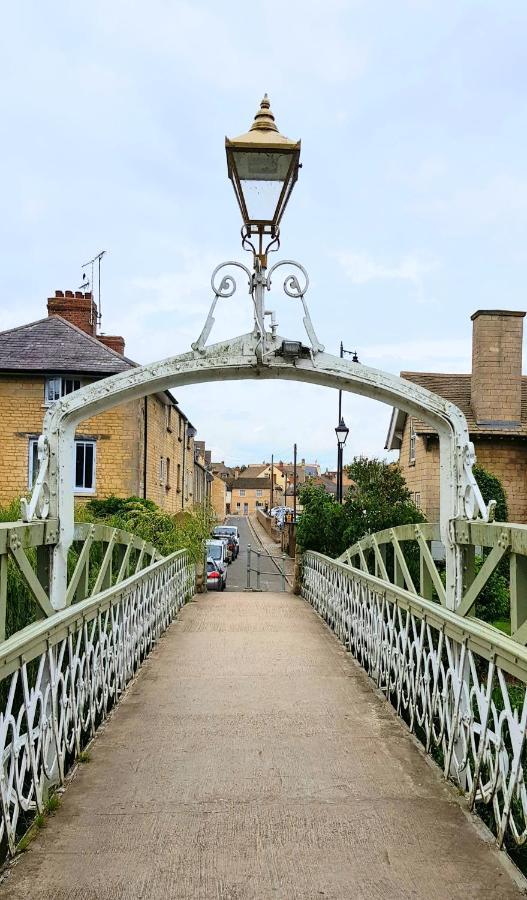 Riverside Stamford Stays Стая снимка