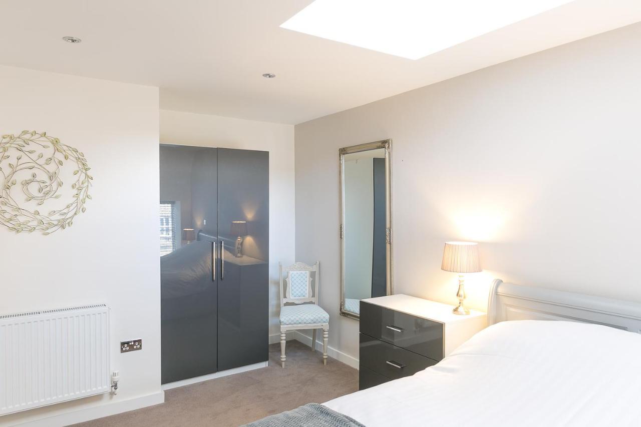 Riverside Stamford Stays Екстериор снимка