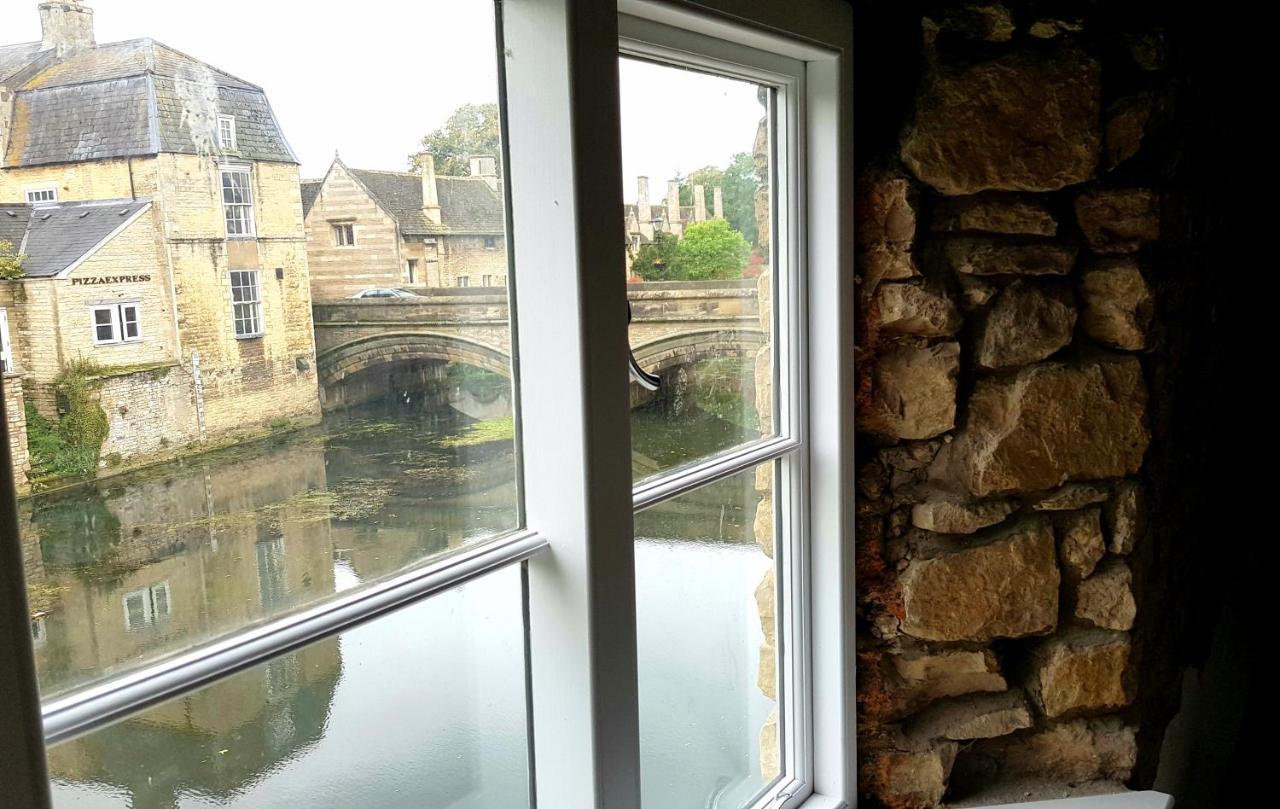 Riverside Stamford Stays Екстериор снимка