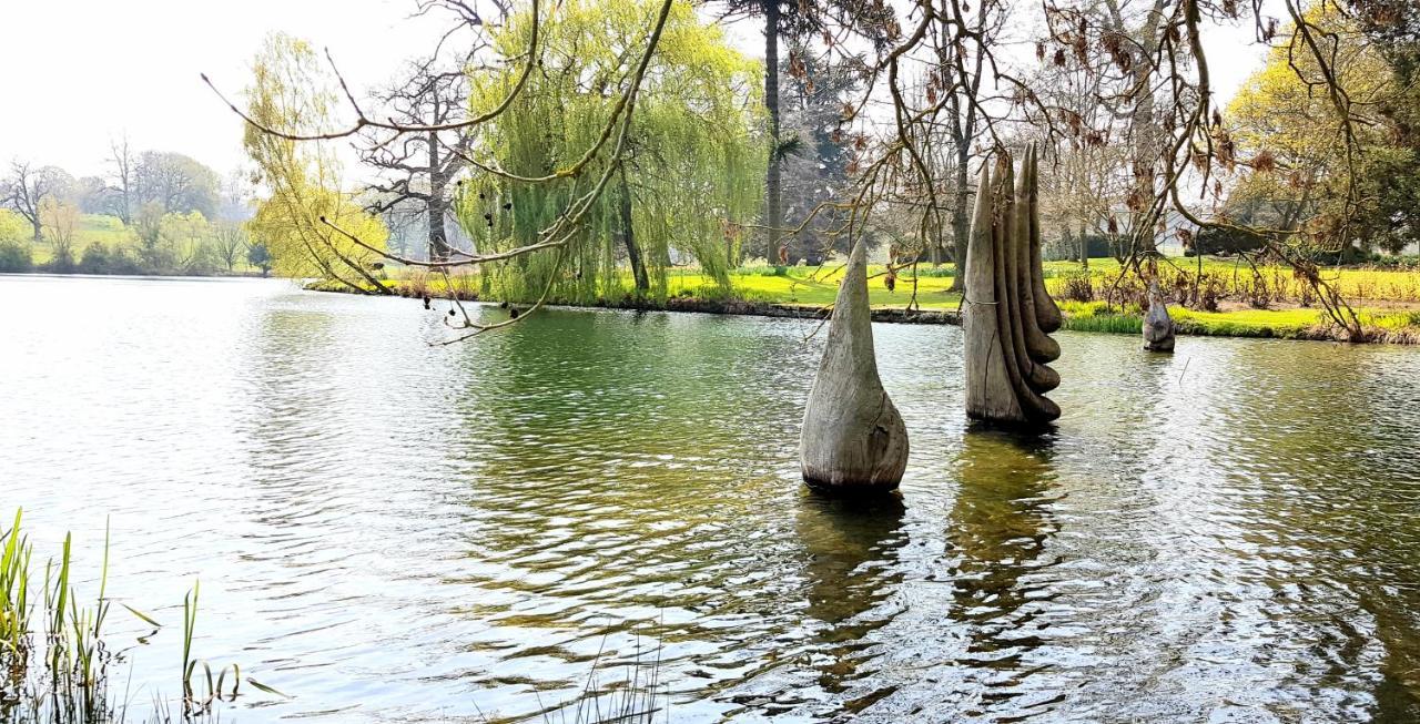 Riverside Stamford Stays Екстериор снимка