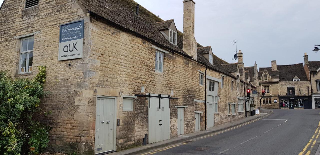 Riverside Stamford Stays Екстериор снимка