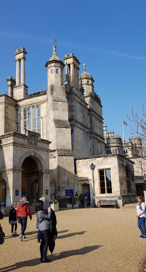 Riverside Stamford Stays Екстериор снимка