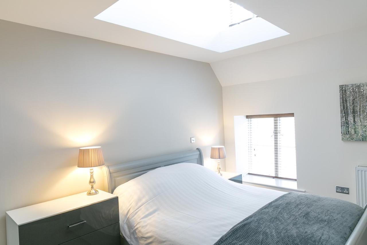 Riverside Stamford Stays Екстериор снимка