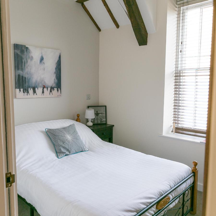 Riverside Stamford Stays Екстериор снимка