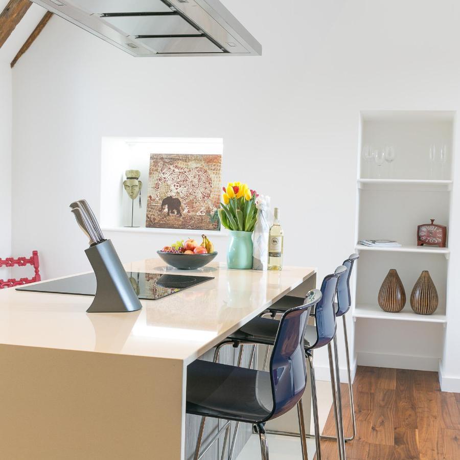 Riverside Stamford Stays Екстериор снимка